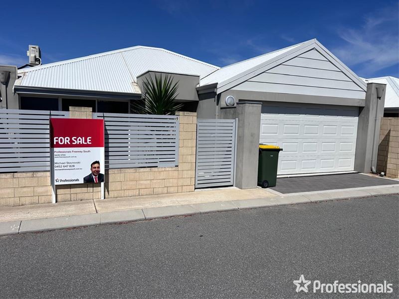 9 McDermott Road, Kwinana Town Centre WA 6167
