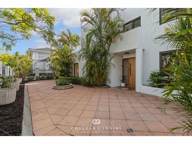 16A Macrae Road, Applecross WA 6153