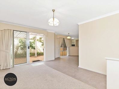 2/13 Ednah Street, Como WA 6152