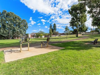 35A Clovelly Crescent, Lynwood WA 6147
