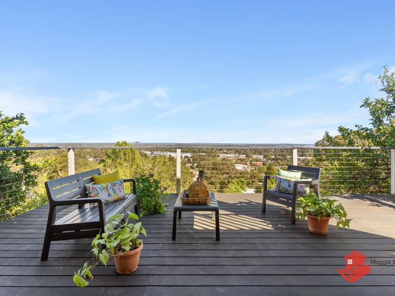 28 Wangoola Terrace, Mount Nasura WA 6112