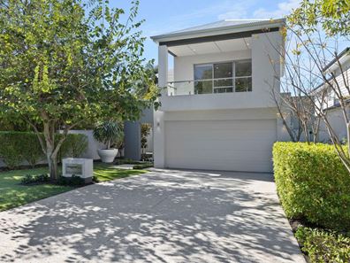 34A Bickley Crescent, Manning WA 6152