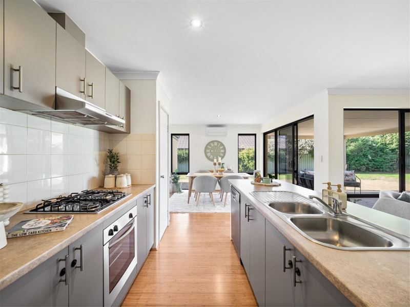 4 Sandalwood Drive, Margaret River WA 6285