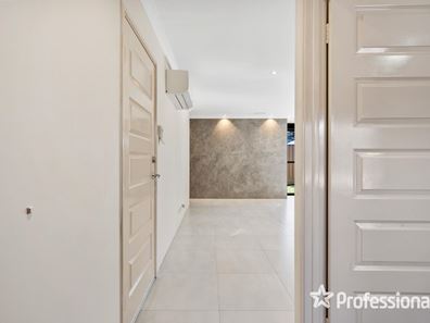 25B Dallington Crescent, Balga WA 6061