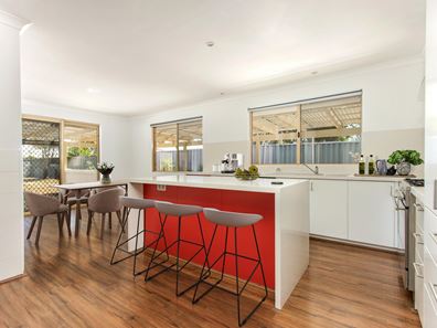 5 Warilla Close, Waikiki WA 6169