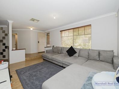 44 Stradbroke Gardens, Ridgewood WA 6030
