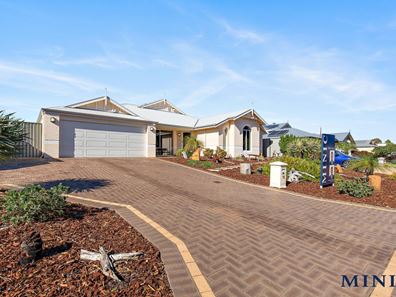 15 Burgess Drive, Byford WA 6122
