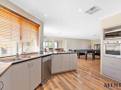 15 Burgess Drive, Byford WA 6122