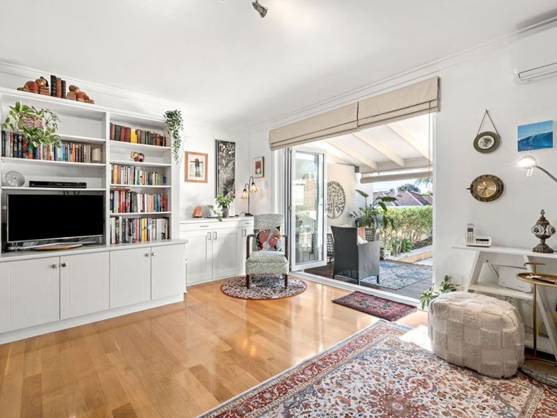 17/8-10 Swan Road, Attadale WA 6156