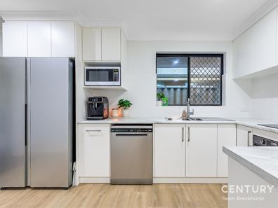 4 Mintern Court, Thornlie WA 6108