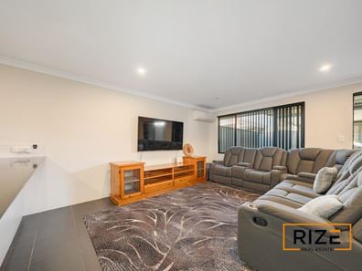 30 Mountain Street, Banksia Grove WA 6031