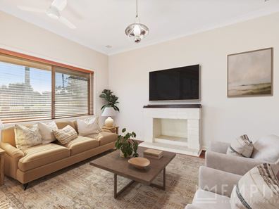 99 Watkins Street, White Gum Valley WA 6162