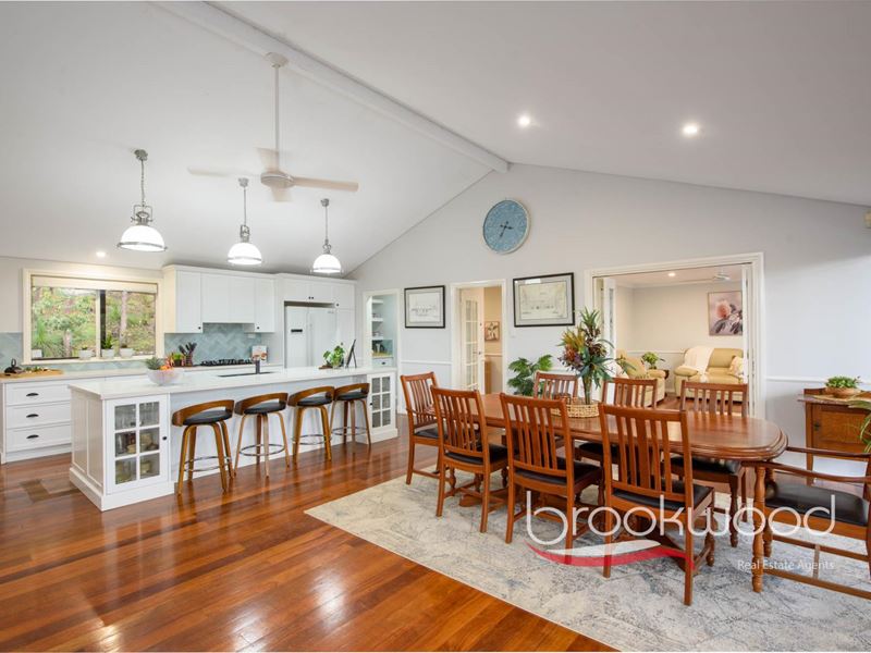 34 Murchison Drive, Swan View WA 6056