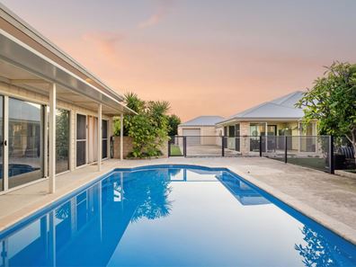 19 Lombadina Parade, Secret Harbour WA 6173