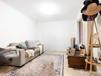 9 Ajax Drive, Wandina WA 6530