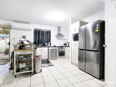 9 Ajax Drive, Wandina WA 6530