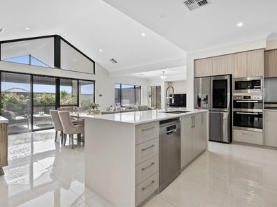 82 Highbury Boulevard, Baldivis WA 6171