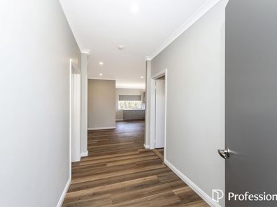 1/15 Falls Road, Serpentine WA 6125