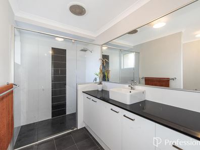 155 Tourmaline Boulevard, Byford WA 6122