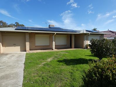 142 Blackadder Road, Swan View WA 6056