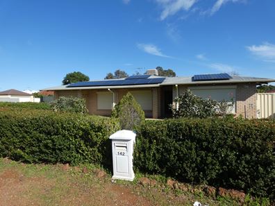 142 Blackadder Road, Swan View WA 6056