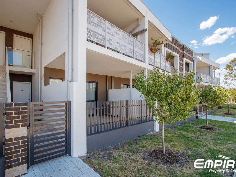 20/1 Glenariff Boulevard, Canning Vale WA 6155