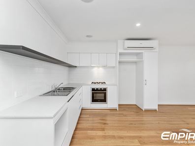 20/1 Glenariff Boulevard, Canning Vale WA 6155