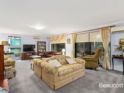 12 Thompson Road, Bassendean WA 6054