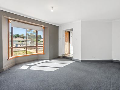 61 Shaw Street, West Lamington WA 6430