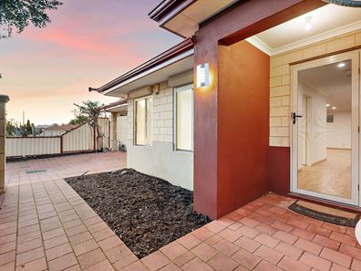 80 Renou  Street, East Cannington WA 6107