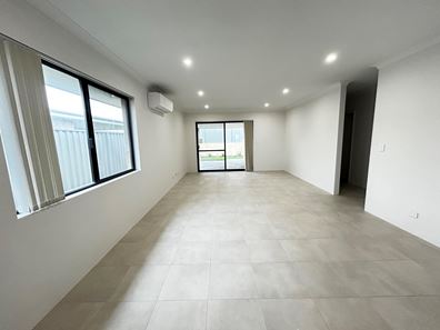 82 Aquamarine Street, Eglinton WA 6034