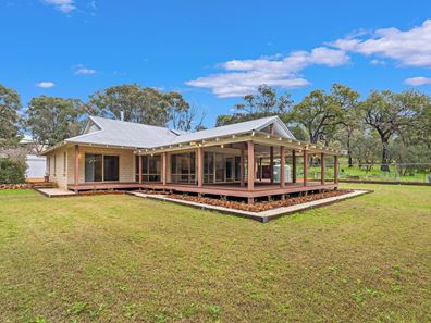 61 Mulga Drive, Parklands WA 6180