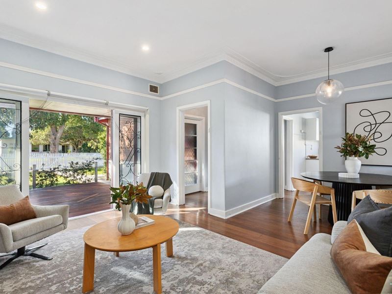 35 Henning Crescent, Manning