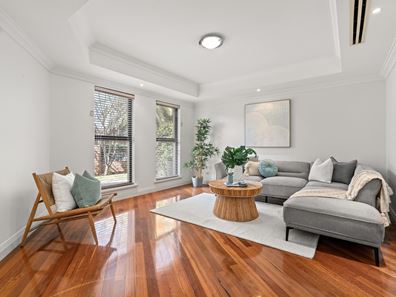 4 Isola Close, Inglewood WA 6052