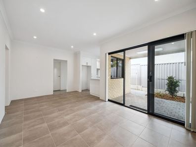 6/88 North Lake Road, Myaree WA 6154