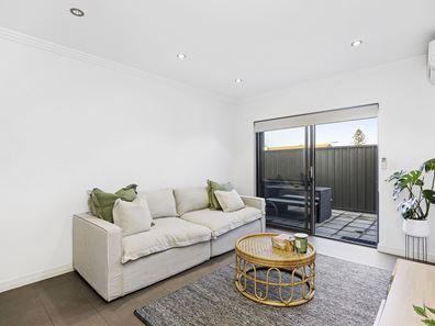 4/213 Edward Street, Osborne Park WA 6017