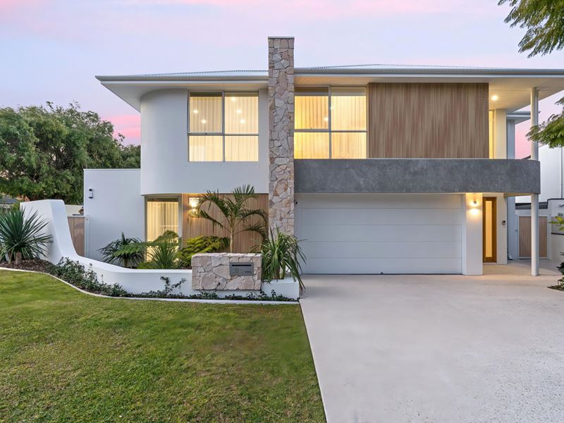20B Mount Henry Road, Salter Point WA 6152