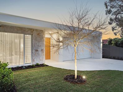 61b Canavan Crescent, Manning WA 6152