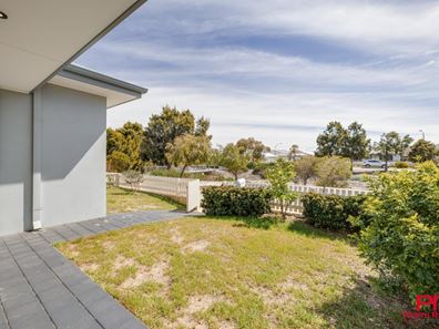 18 Barro Bend, Yanchep WA 6035