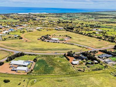 23 Redcliffe Concourse, White Peak WA 6532