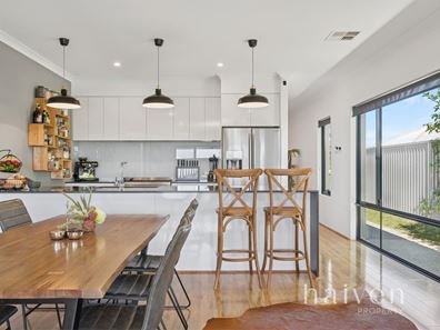 8 Coomallo Boulevard, Wandi WA 6167