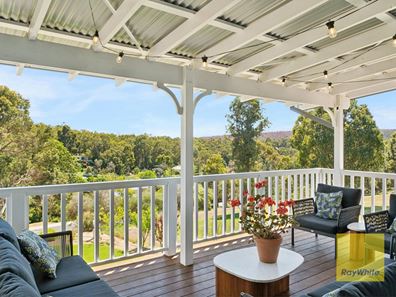 57 Lawnbrook Road East, Bickley WA 6076