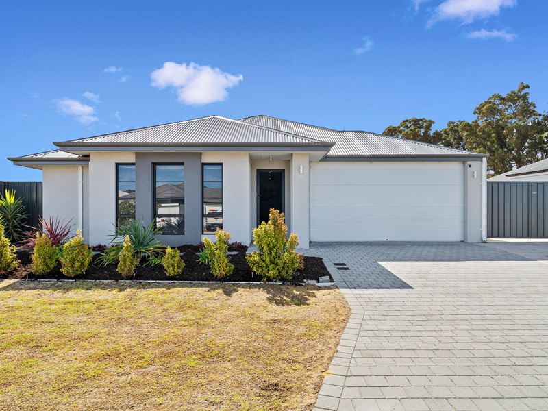 6 Dragonfly Boulevard, Lakelands