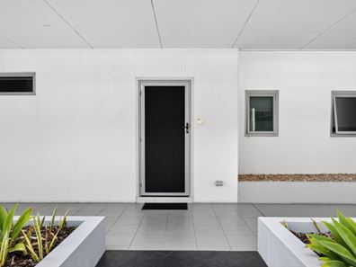 23/95 Chalgrove Avenue, Rockingham WA 6168