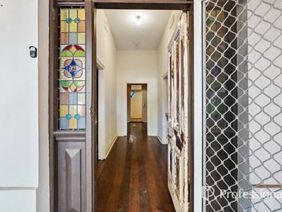 19 Spring Park Road, Midland WA 6056