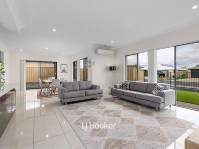 157 Braidwood Drive, Australind WA 6233