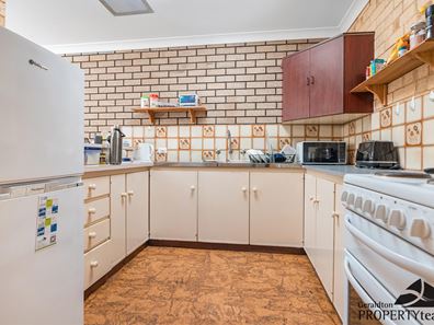 10/2 Sardam Place, Mahomets Flats WA 6530