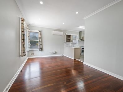 10 Felicia Street, Rangeway WA 6530