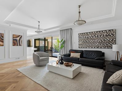 10/22 The Avenue, Crawley WA 6009