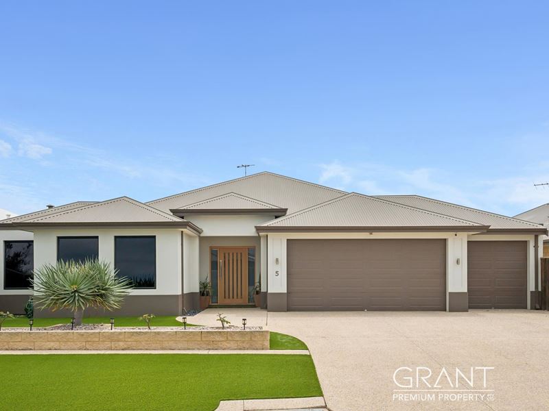5 Tectona Way, Halls Head WA 6210